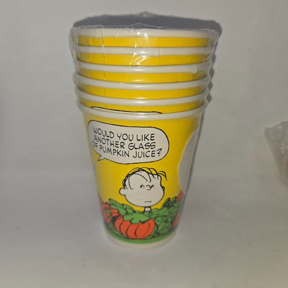 Peanuts Vintage Hallmark Halloween 6 Party Cups 9 fl oz Yellow Linus Lucy Patty - Picture 1 of 10